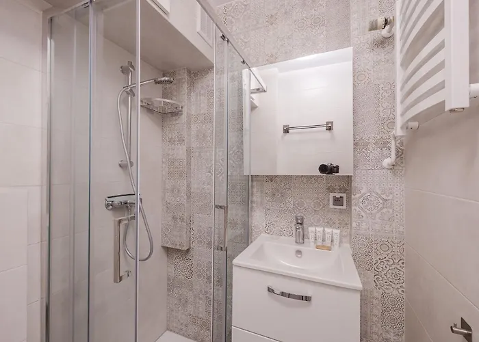 Libelta Quiet Charm By Bookinghost * Poznań